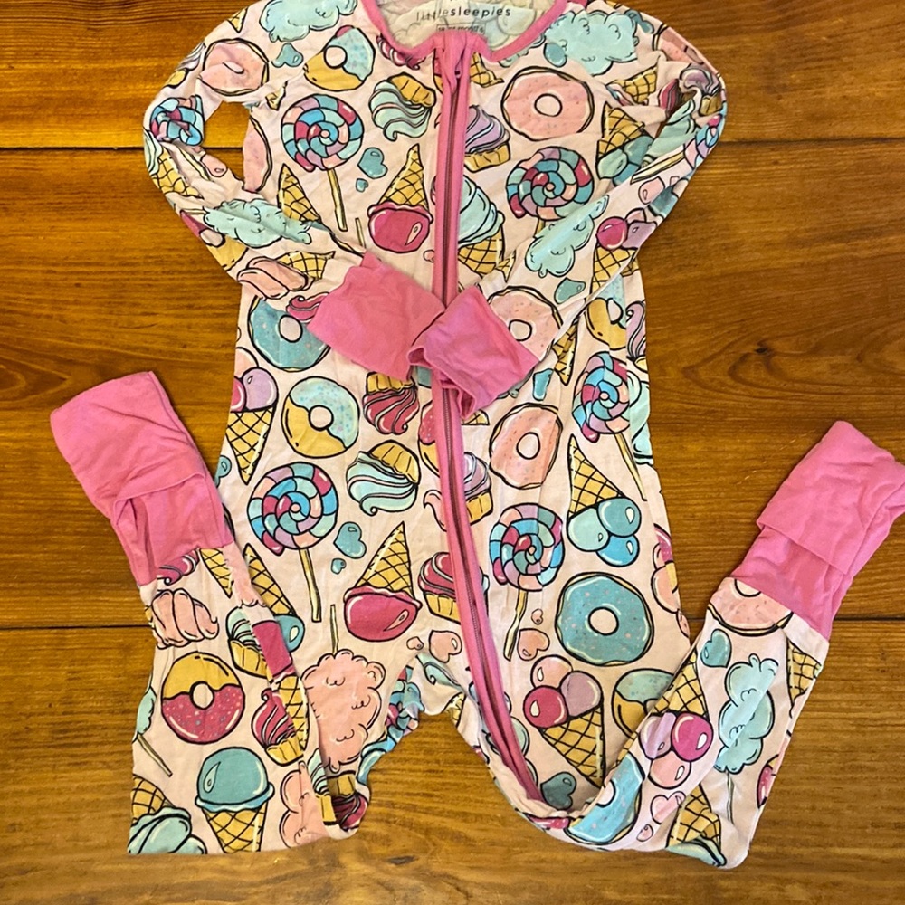 Little sleepies sweet treats zippy. 18-24 months